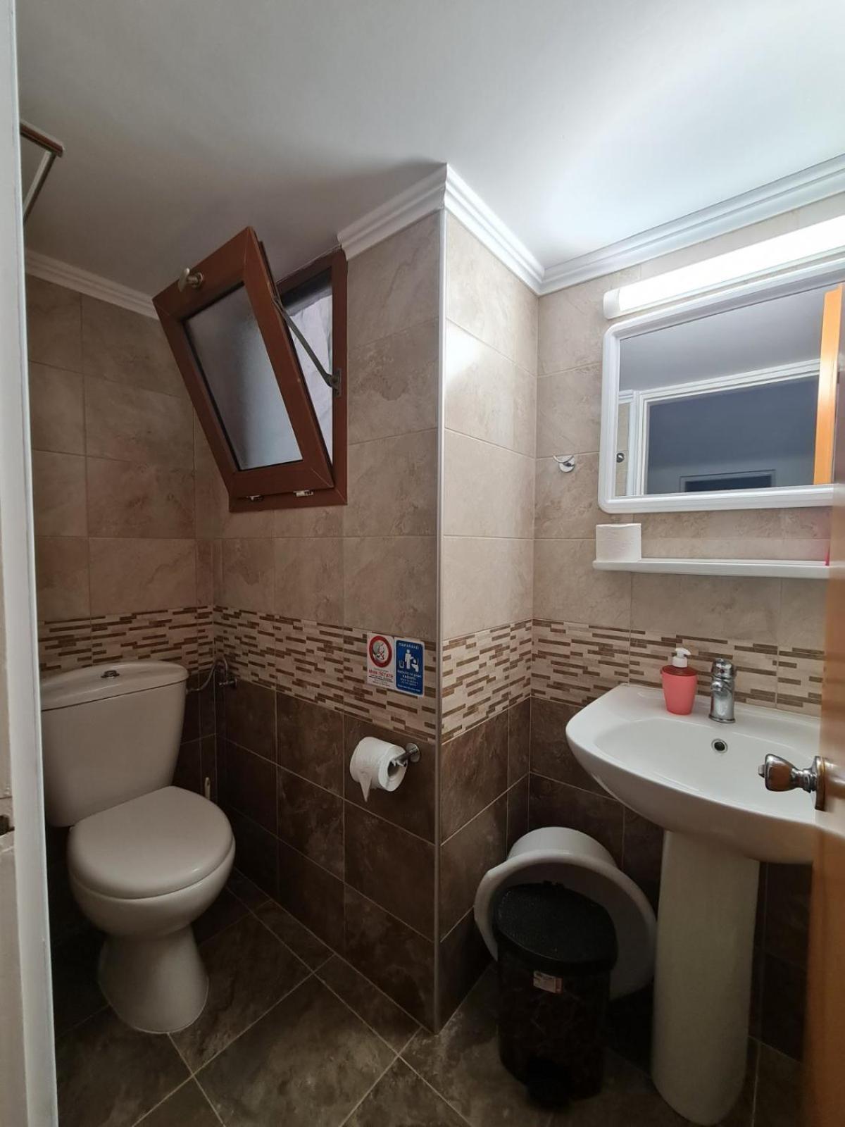 Apollo Pavilion Apartments Мирина Екстериор снимка